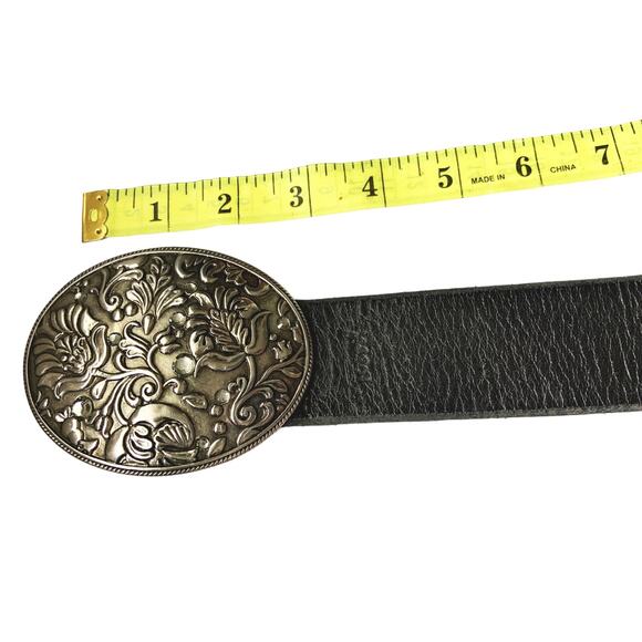 Fossil Black Genuine Leather Belt Silver Flower Engraved Buckle Size S Z14 - Picture 5 of 8